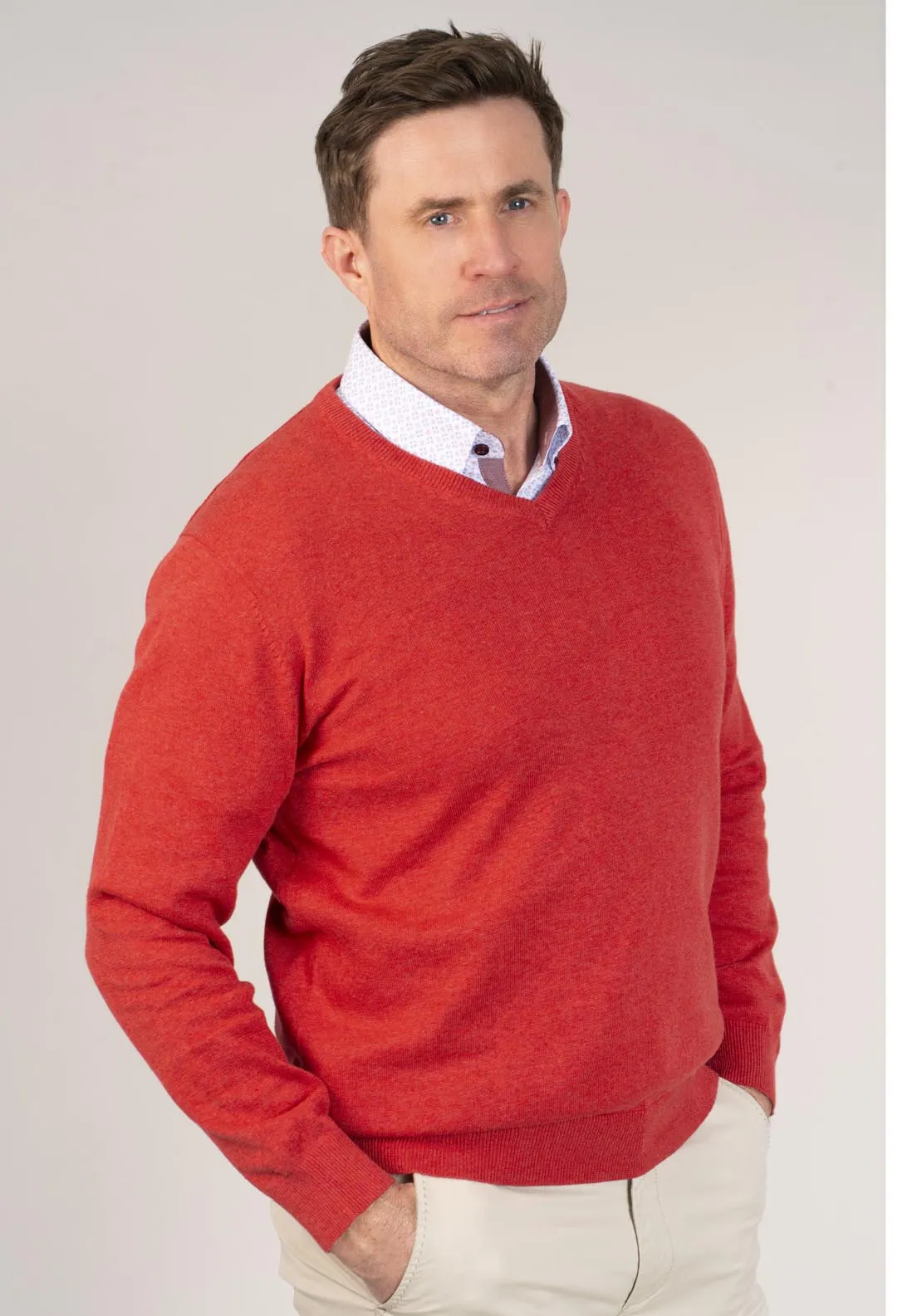 50/50 Fine Merino Wool & Acrylic V-Neck Knit - Samoa
