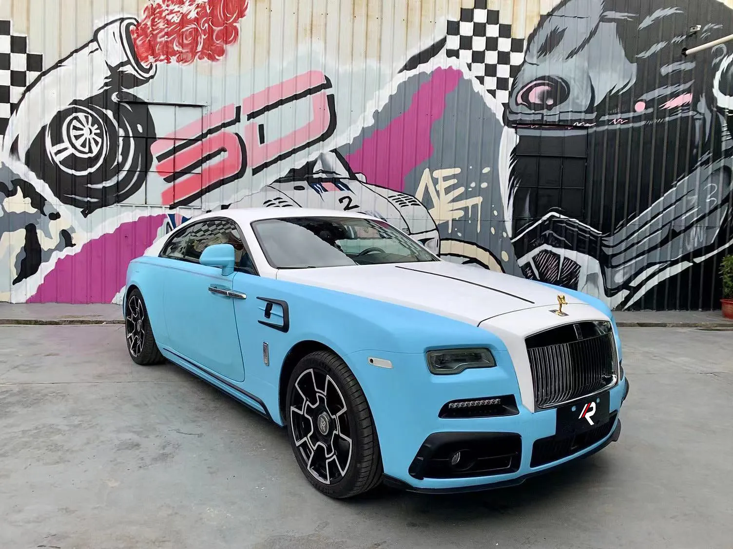 Aero Republic M Style Side Skirts for Rolls-Royce Wraith & Dawn Carbon Fiber/FRP