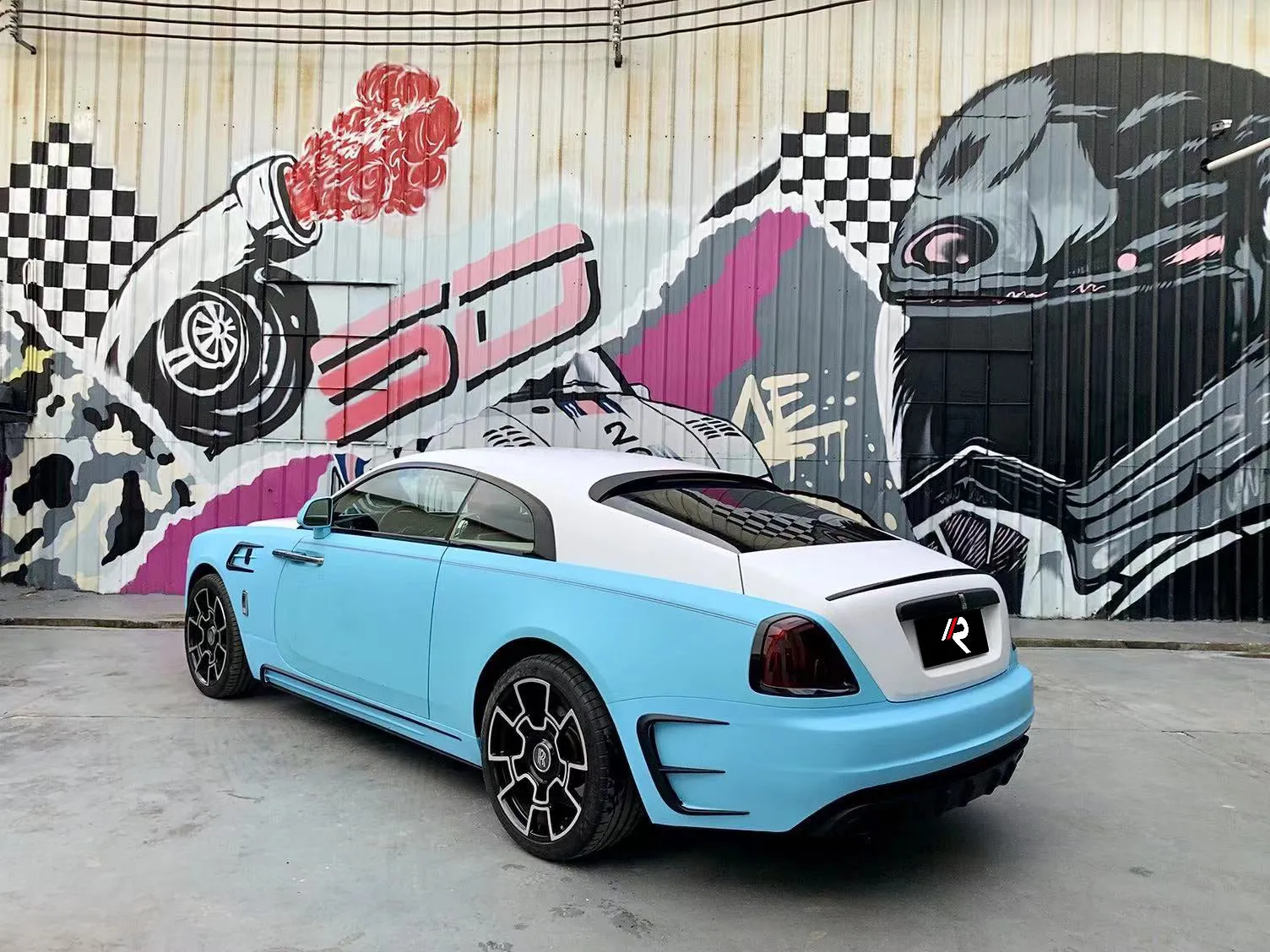 Aero Republic M Style Side Skirts for Rolls-Royce Wraith & Dawn Carbon Fiber/FRP
