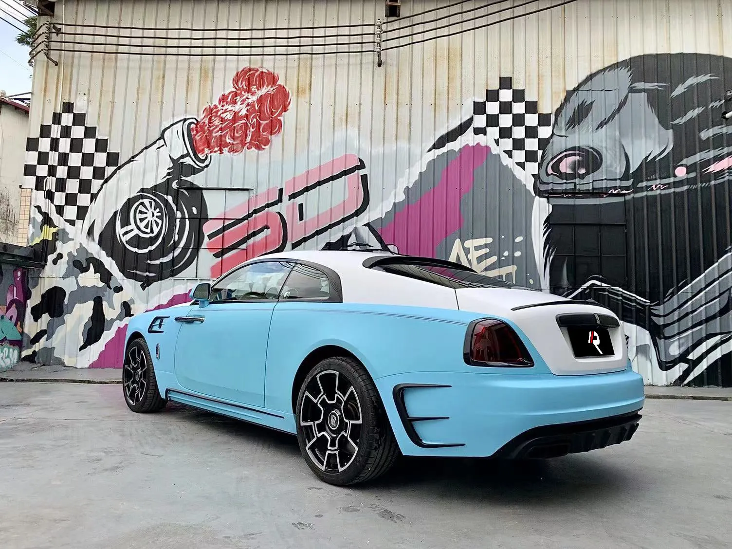 Aero Republic M Style Side Skirts for Rolls-Royce Wraith & Dawn Carbon Fiber/FRP