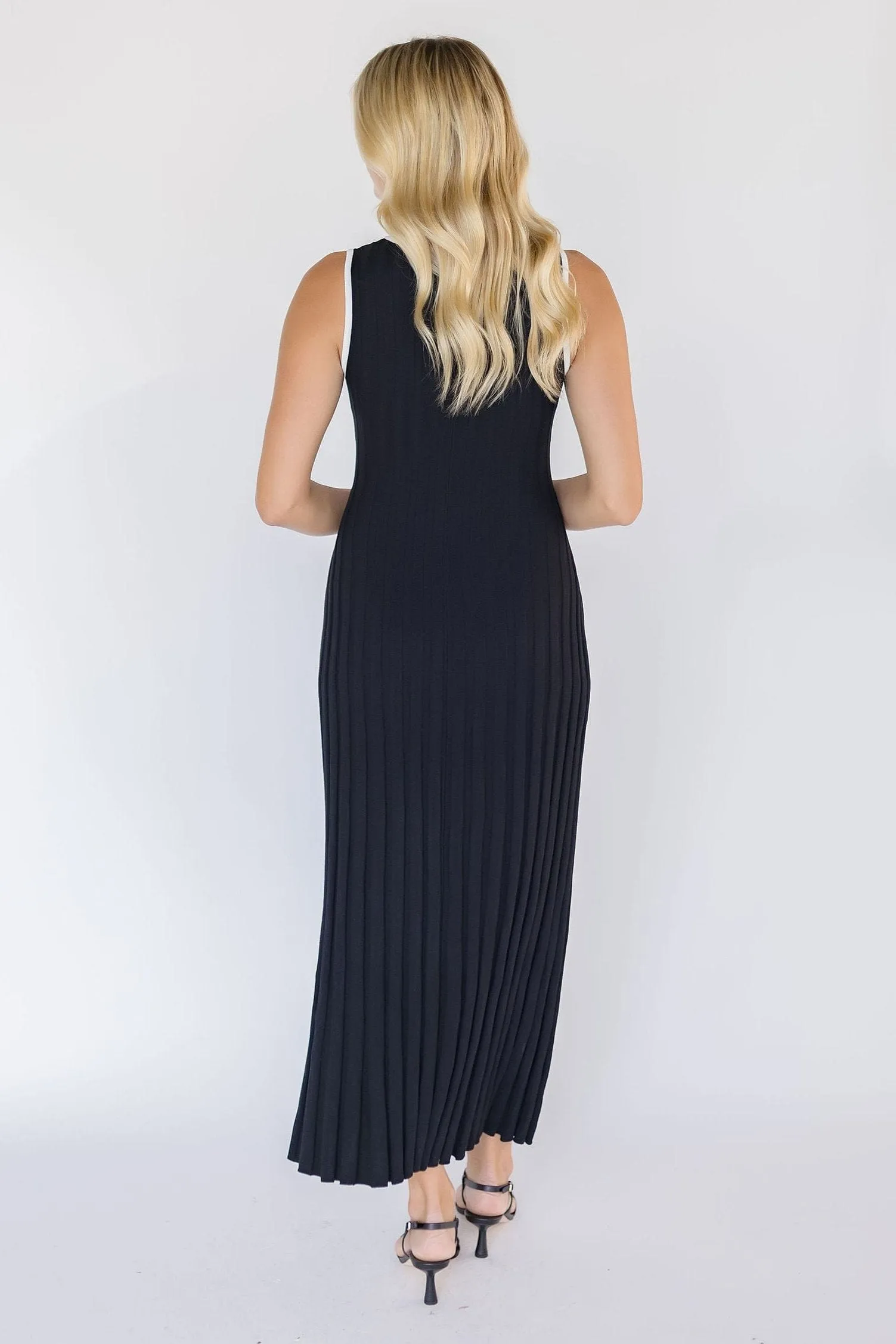 Elizabeth Ribbed Maxi Dress