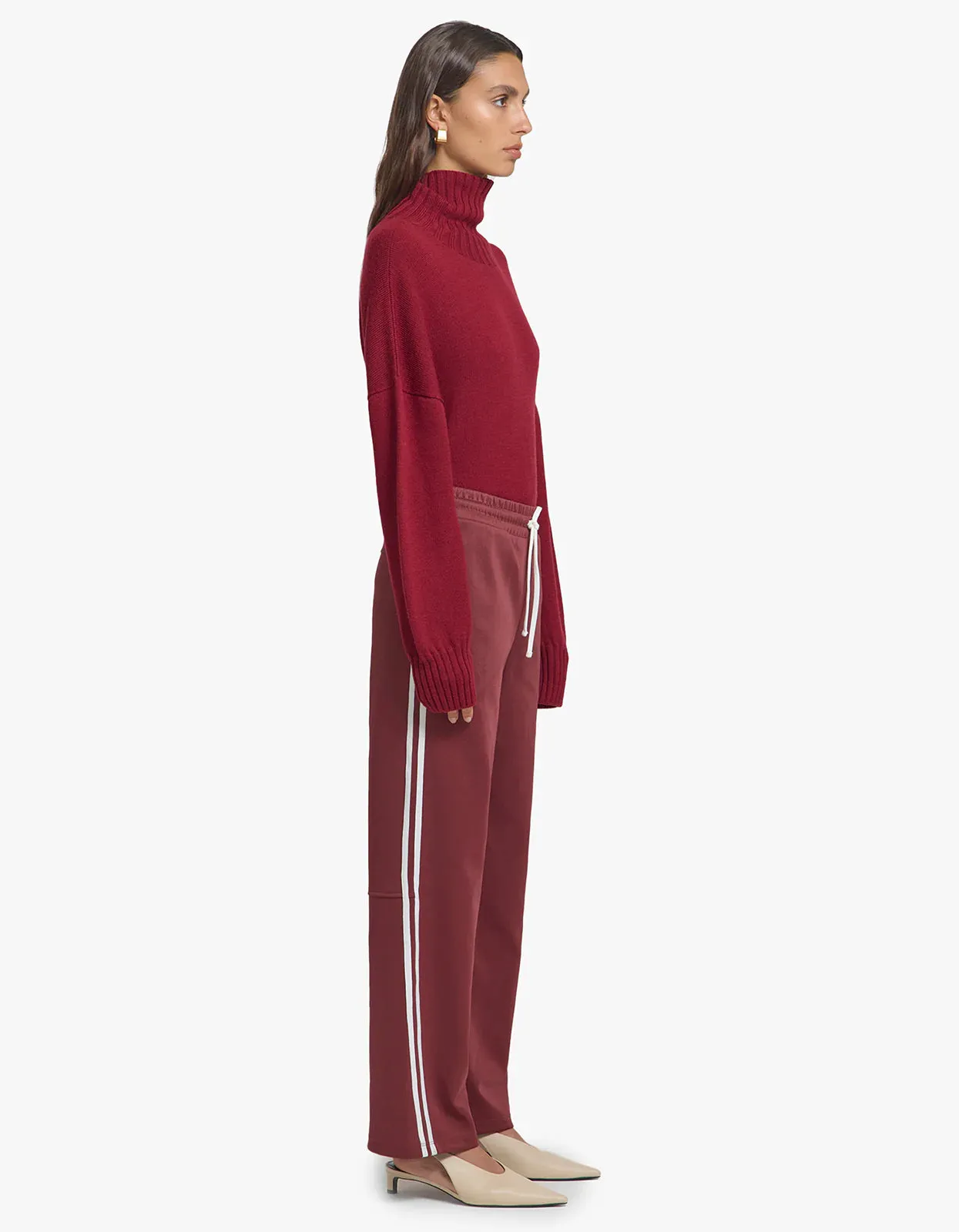 Kinetic Pant in Sangria