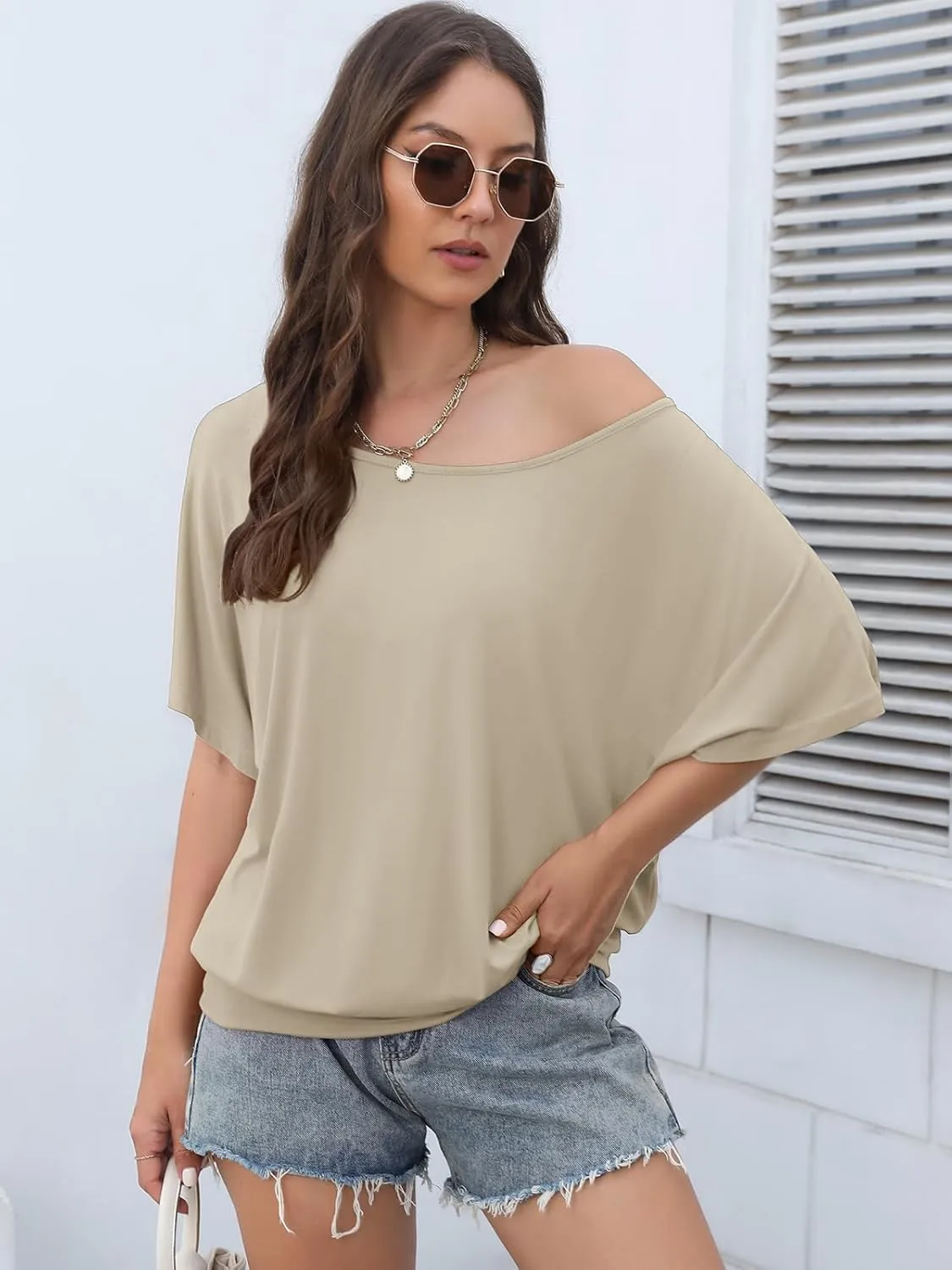 Lyrur Women's Short Sleeve Boat Neck Knit Loose Fit Tops 2025 Summer Basic Casual T Shirt Blouse with Banded Bottom