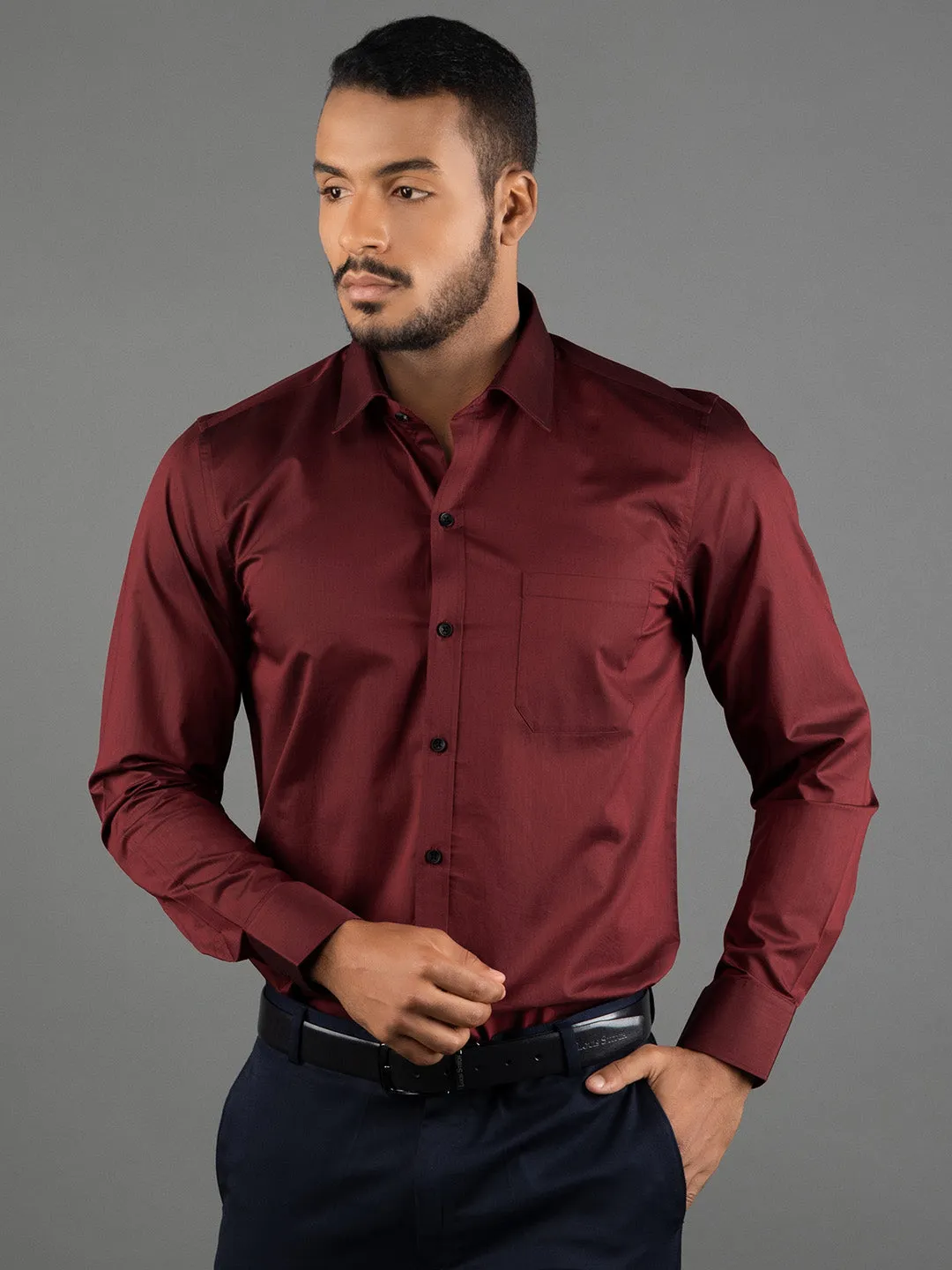 Men's Regular Fit Solid Red Formal Shirt