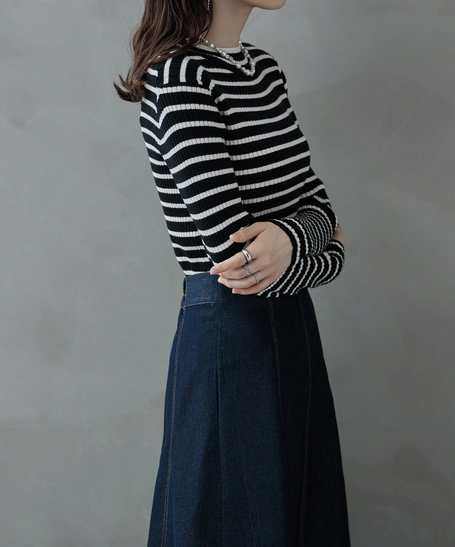 Mock neck border rib tops