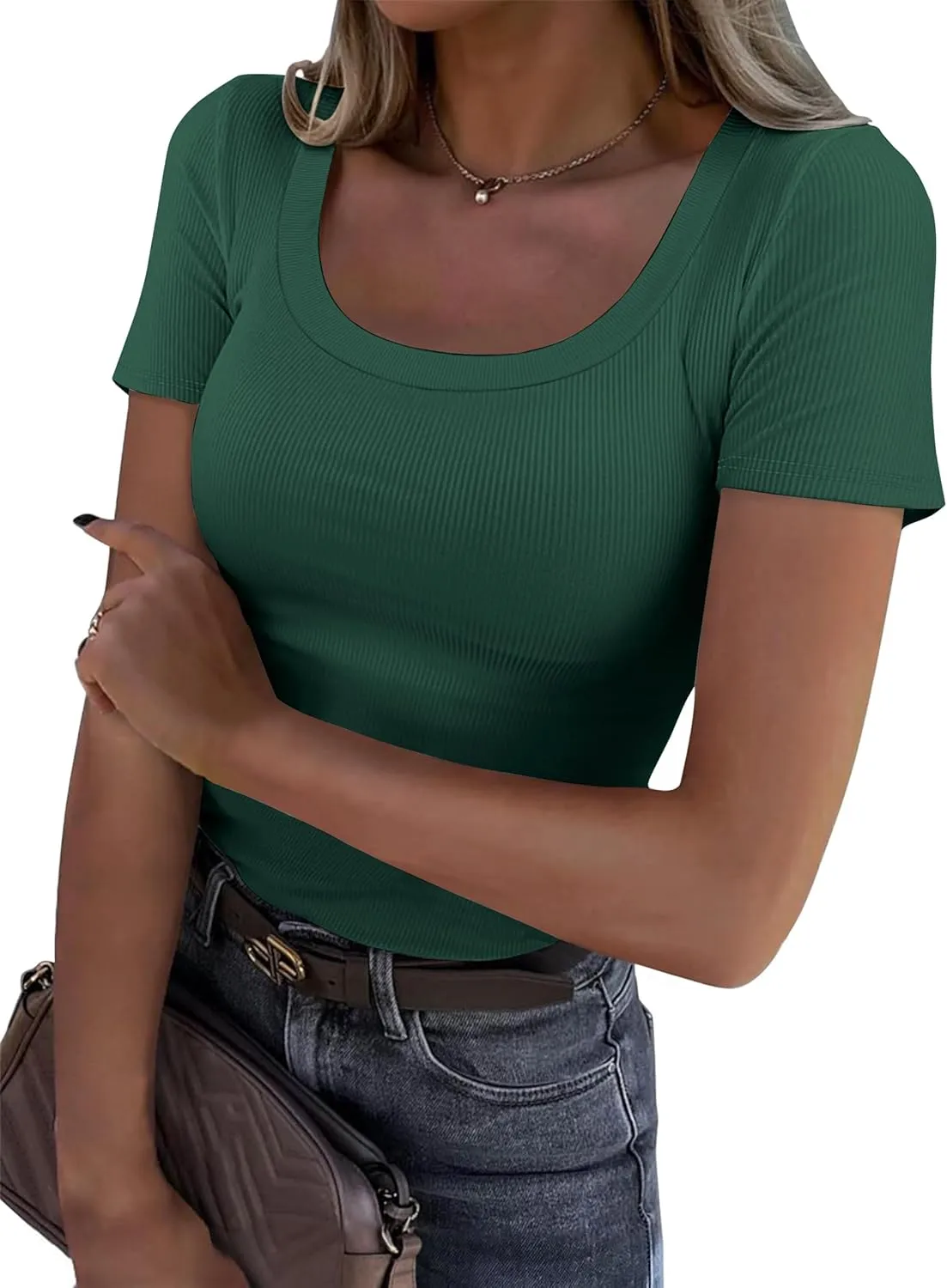 Womens Short Sleeve Tops Scoop Neck Ribbed Slim Fitted Basic Tee Shirts Cute Summer Tops 2025 Trendy Outfits